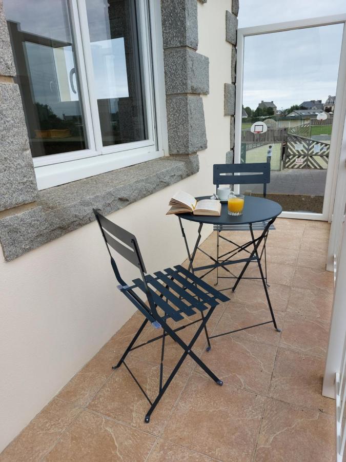 Ty Ann Maison Avec Jardin Clos De Mur, A Proximite Des Commerces Et A 3Km Des Plages Penvénan エクステリア 写真